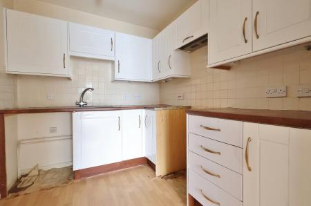 1 bedroom Flat for sale in Regal Court, Bancroft, Hitchin