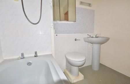 1 bedroom Flat for sale in Regal Court, Bancroft, Hitchin