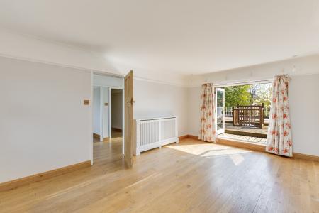 4 bedroom Detached house for sale in Broadwater Avenue, Letchworth