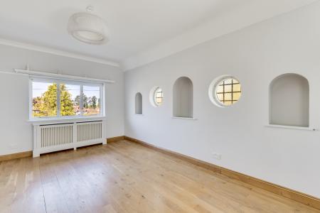 4 bedroom Detached house for sale in Broadwater Avenue, Letchworth