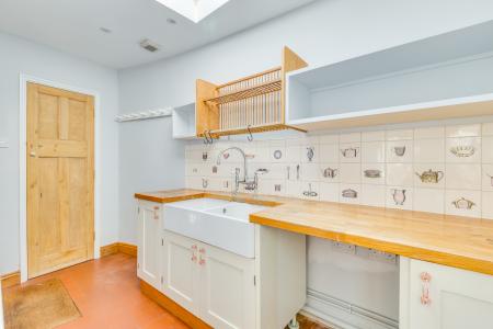 4 bedroom Detached house for sale in Broadwater Avenue, Letchworth