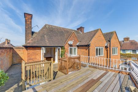 4 bedroom Detached house for sale in Broadwater Avenue, Letchworth