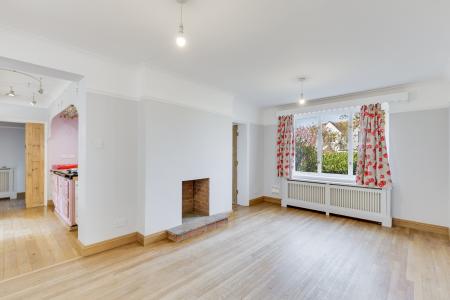 4 bedroom Detached house for sale in Broadwater Avenue, Letchworth