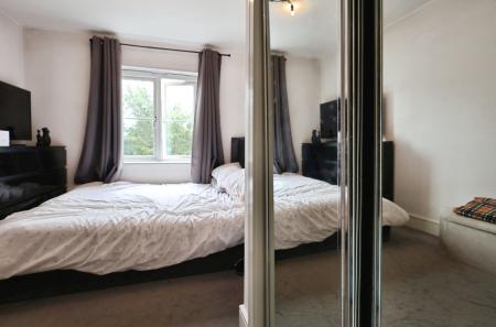 2 bedroom Flat for sale in Cadwell Green, Hitchin