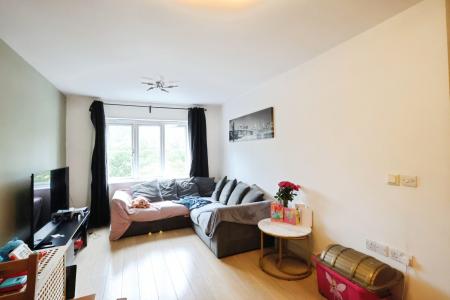 2 bedroom Flat for sale in Cadwell Green, Hitchin