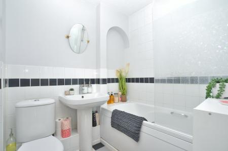 1 bedroom Flat for sale in Chestnut Court, Hitchin