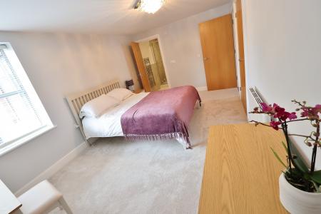 2 bedroom Flat for sale in Coopers Yard, Hitchin