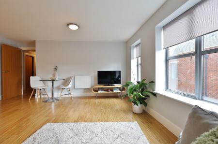 2 bedroom Flat for sale in Coopers Yard, Hitchin