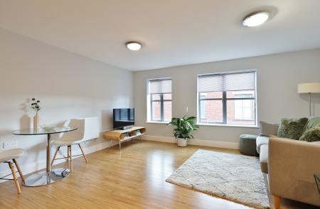 2 bedroom Flat for sale in Coopers Yard, Hitchin