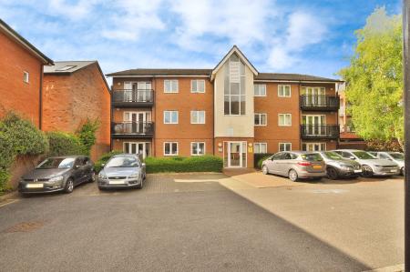 Fyffes Court, Hitchin