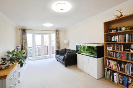 2 bedroom Flat for sale in Fyffes Court, Hitchin