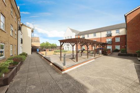 1 bedroom Flat for sale in Johnson Place, Hitchin