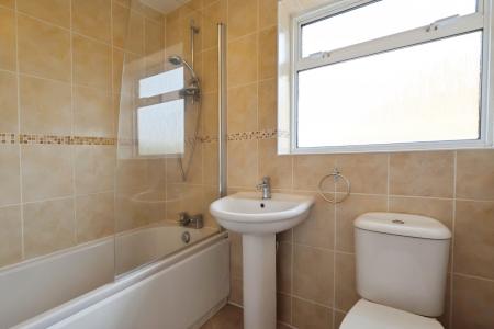 3 bedroom Semi-detached house for sale in Lawrence Ave, Letchworth