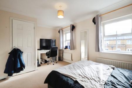 4 bedroom Semi-detached house for sale in Mendip Way, Stevenage