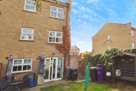 4 bedroom Semi-detached house for sale in Mendip Way, Stevenage