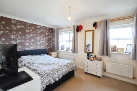 4 bedroom Semi-detached house for sale in Mendip Way, Stevenage