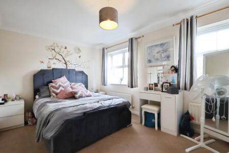 4 bedroom Semi-detached house for sale in Mendip Way, Stevenage