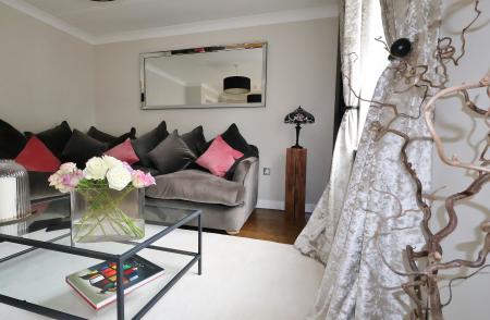 4 bedroom Terraced House for sale in Orchard Way, Henlow