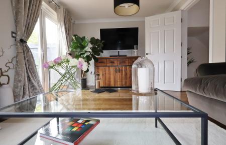 4 bedroom Terraced House for sale in Orchard Way, Henlow