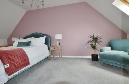 4 bedroom Terraced House for sale in Orchard Way, Henlow