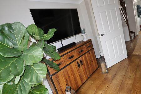 4 bedroom Terraced House for sale in Orchard Way, Henlow