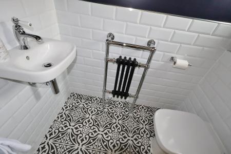 4 bedroom Terraced House for sale in Orchard Way, Henlow