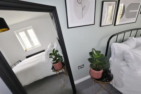 4 bedroom Terraced House for sale in Orchard Way, Henlow