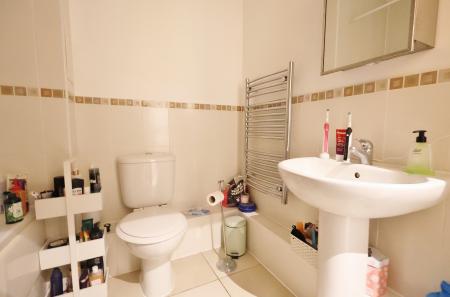 2 bedroom Flat for sale in Peppermint Road, Hitchin