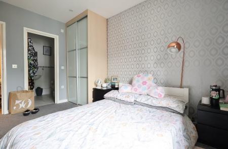 2 bedroom Flat for sale in Peppermint Road, Hitchin