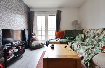 2 bedroom Flat for sale in Peppermint Road, Hitchin