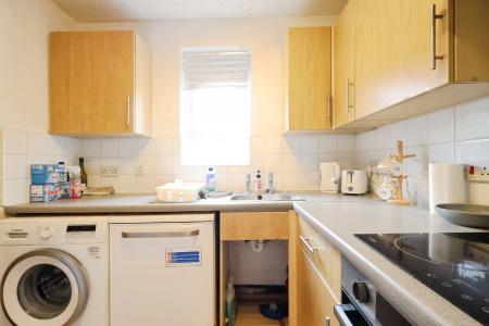 2 bedroom Flat for sale in Redoubt Close, Hitchin