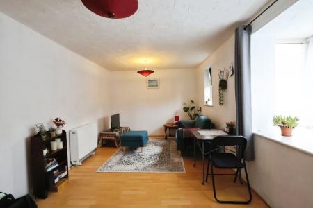 2 bedroom Flat for sale in Redoubt Close, Hitchin