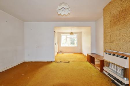 3 bedroom Semi-detached house for sale in Swinburne Avenue, Hitchin