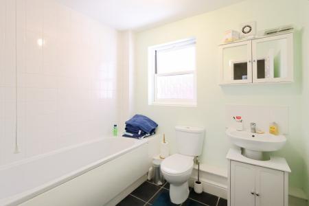 2 bedroom Mews house for sale in Wallace Court, Bancroft