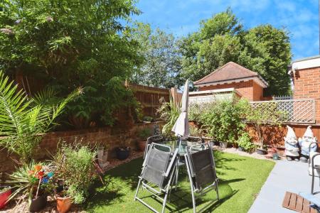 2 bedroom Mews house for sale in Wallace Court, Bancroft