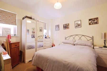 2 bedroom Mews house for sale in Wallace Court, Bancroft