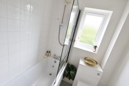 1 bedroom Flat for sale in Wedgewood Road, Hitchin