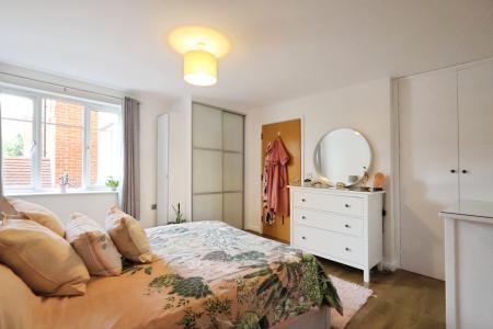 1 bedroom Flat for sale in William Ransom Way, Hitchin