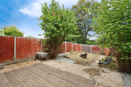 2 bedroom End of terrace house for sale in Conquest Close, Hitchin