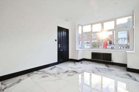 2 bedroom End of terrace house for sale in Conquest Close, Hitchin