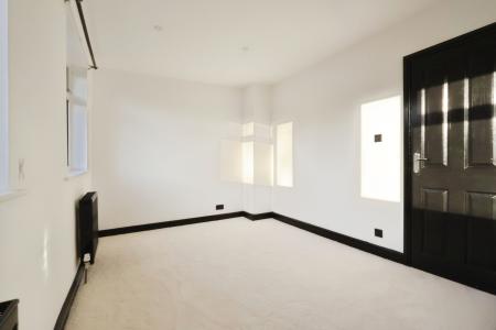 2 bedroom End of terrace house for sale in Conquest Close, Hitchin