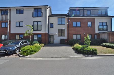 2 bedroom Flat for sale in The Foundry, Cooks Way, Hitchin
