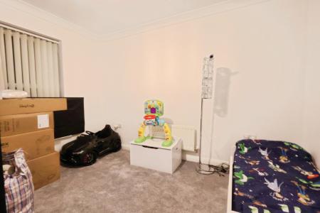 4 bedroom Semi-detached house for sale in Mendip Way, Stevenage