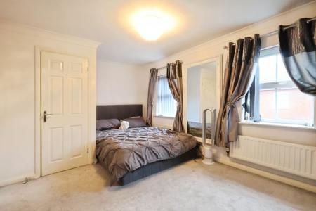 4 bedroom Semi-detached house for sale in Mendip Way, Stevenage