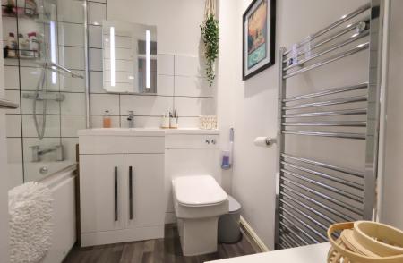 2 bedroom Flat for sale in Westbrook Court, Stevenage Road, Hitchin