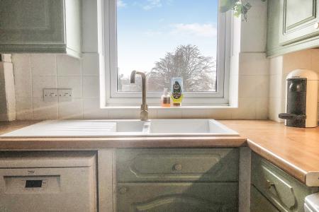 2 bedroom Flat for sale in Westbrook Court, Stevenage Road, Hitchin