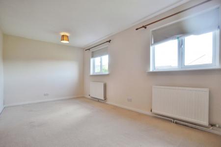 4 bedroom Detached house to let in Campbell Close, Hitchin, SG4