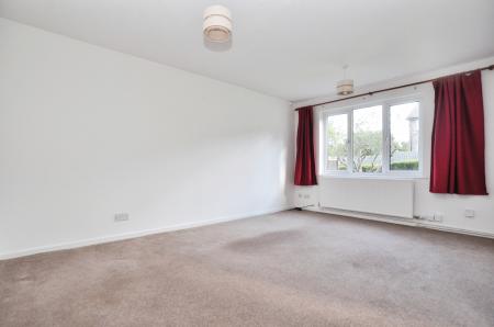 4 bedroom Detached house to let in Campbell Close, Hitchin, SG4