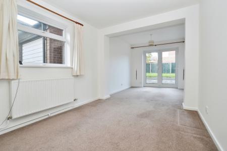 4 bedroom Detached house to let in Campbell Close, Hitchin, SG4