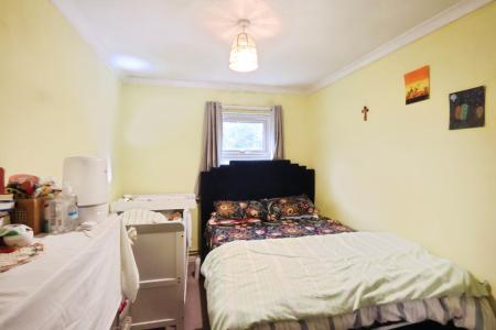 2 bedroom Flat for sale in Baron Court, Stevenage